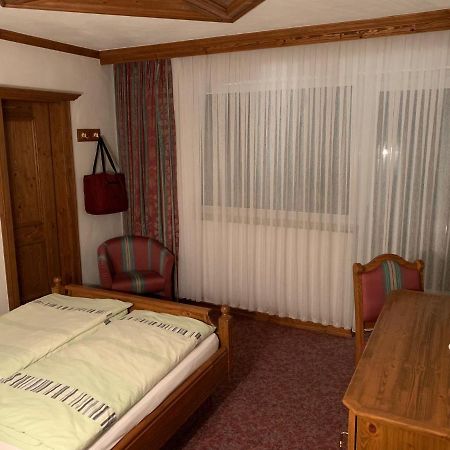 Hotel Haus Tiefenbach Бюллінген Екстер'єр фото