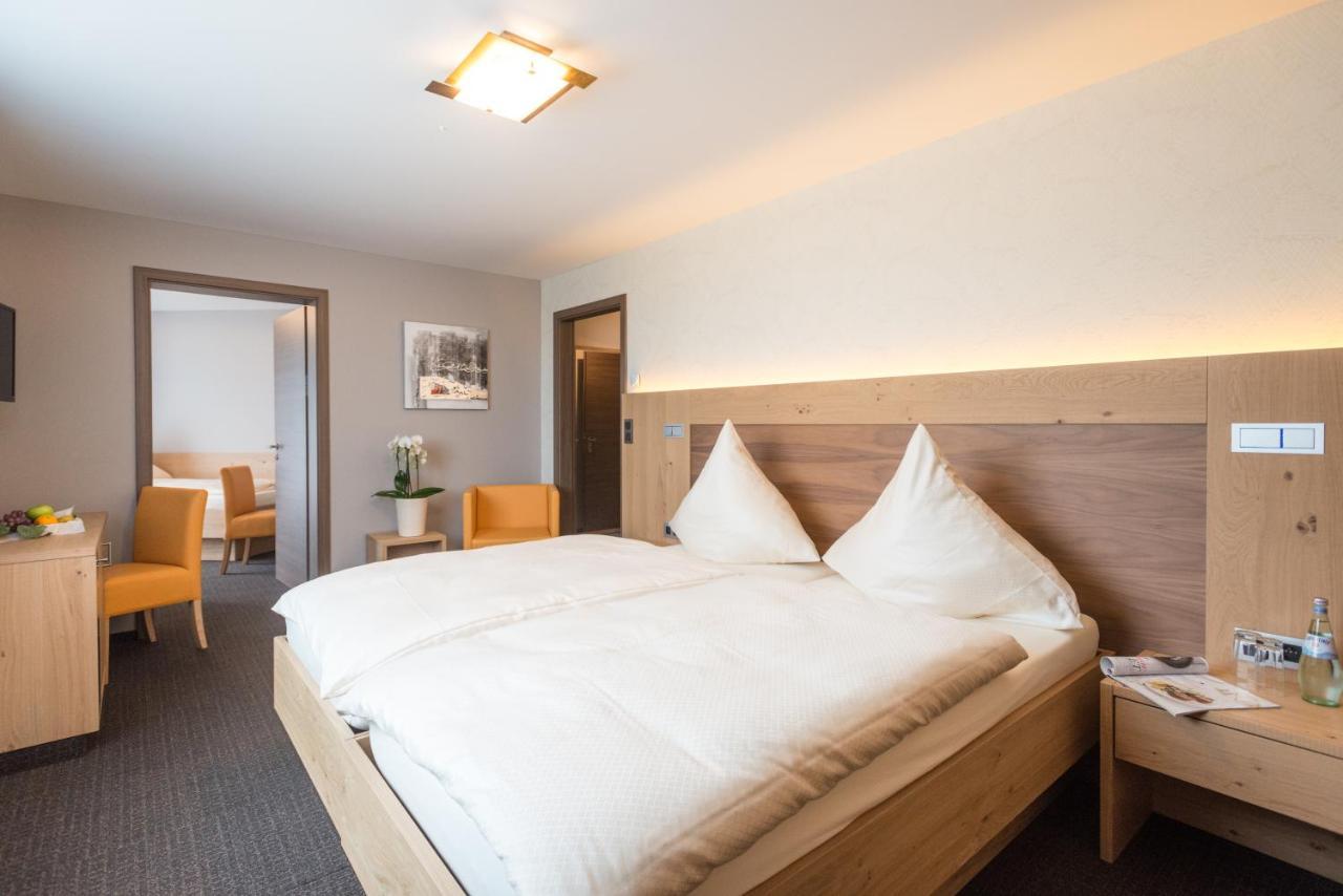 Hotel Haus Tiefenbach Бюллінген Екстер'єр фото