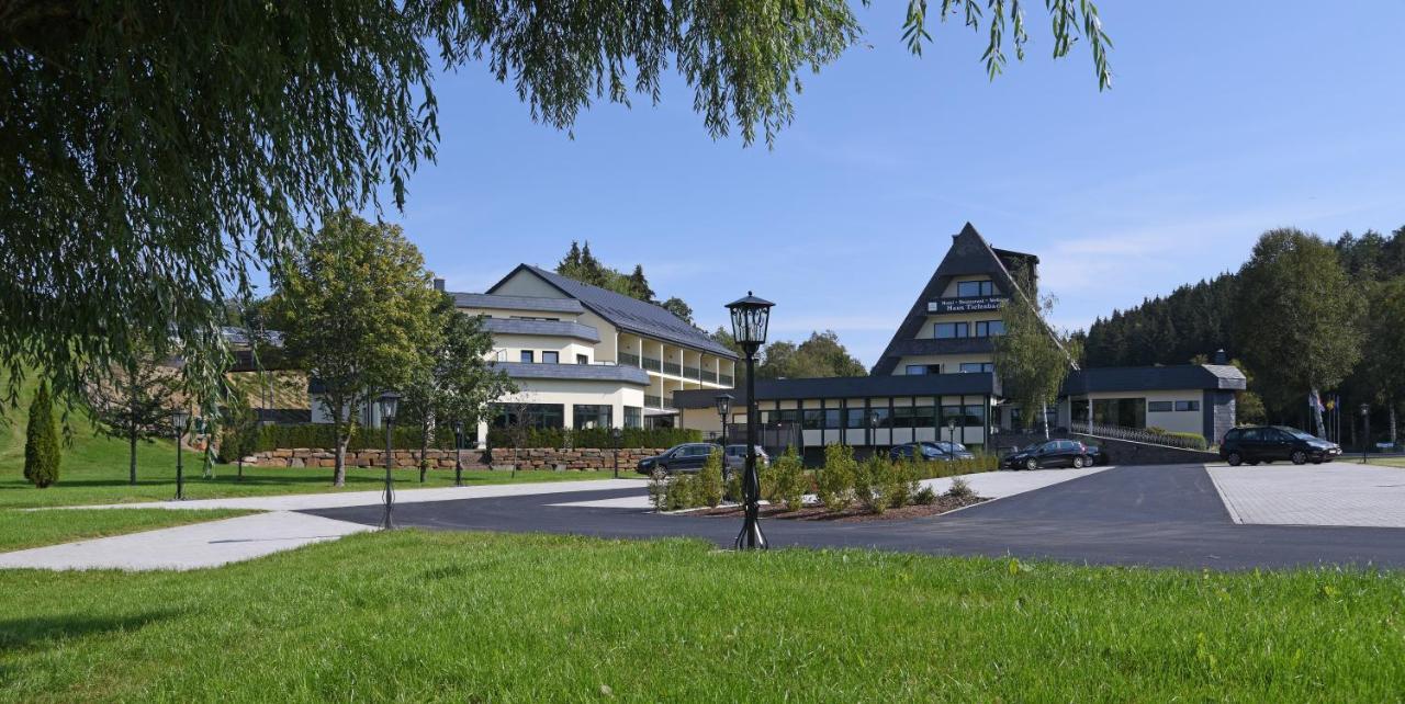 Hotel Haus Tiefenbach Бюллінген Екстер'єр фото