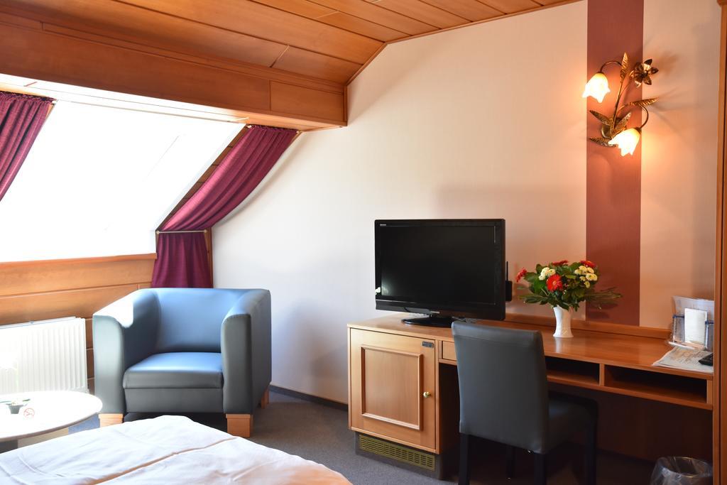 Hotel Haus Tiefenbach Бюллінген Екстер'єр фото
